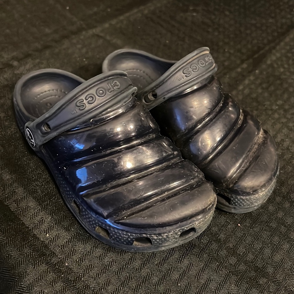 Boys navy blue crocs